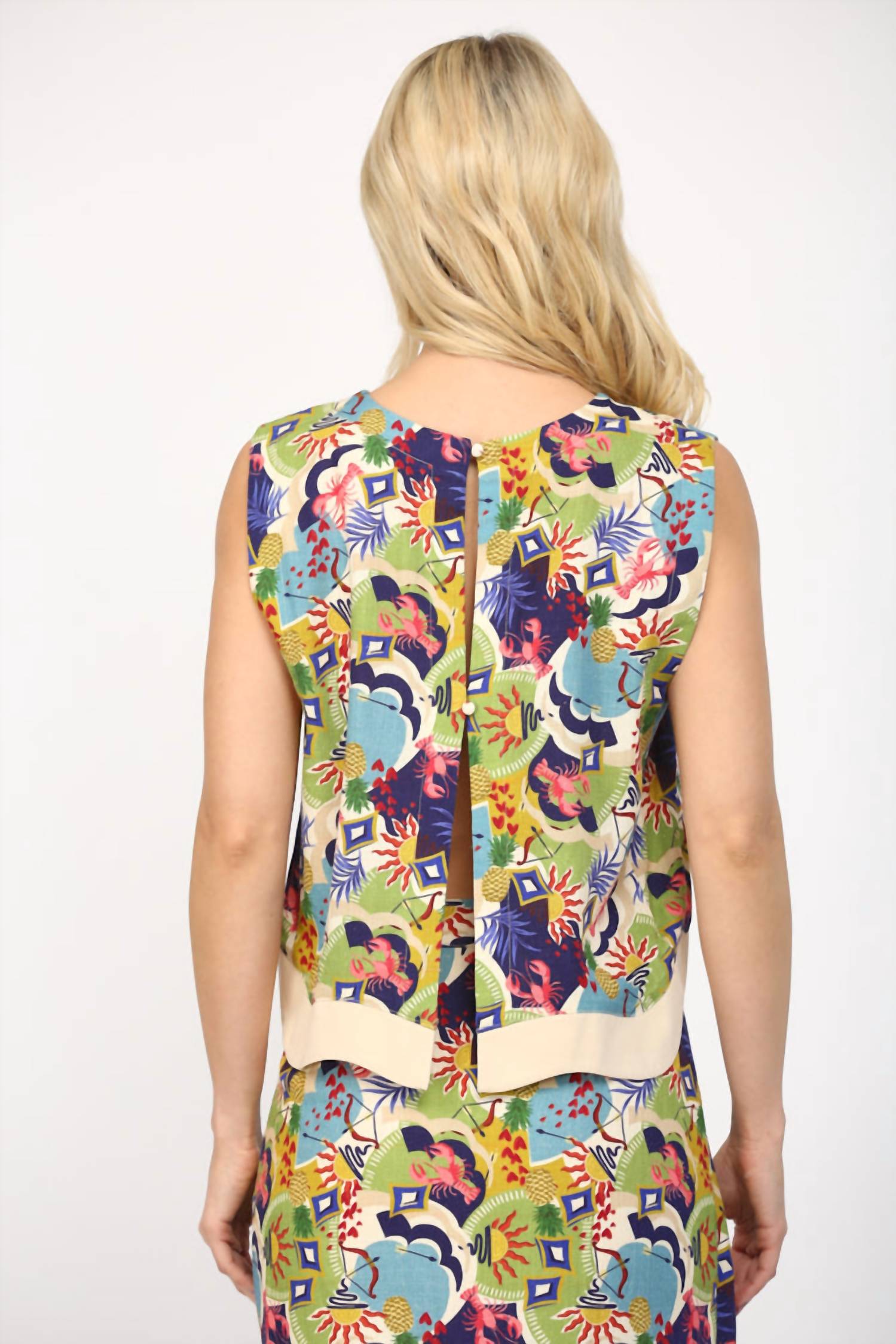 Fate By Lfd - Wave Color Contrast Sleeveless Top