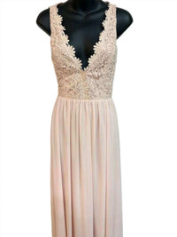 Maniju - Lace Bodice Chiffon Long Dress