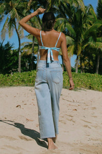 TRIBAL Sophia Curvy Wide Leg Jeans in breeze blue - women's jeans - detail view