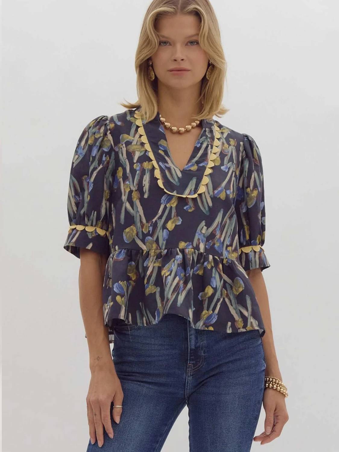 Entro - Scalloped Detail Printed Top