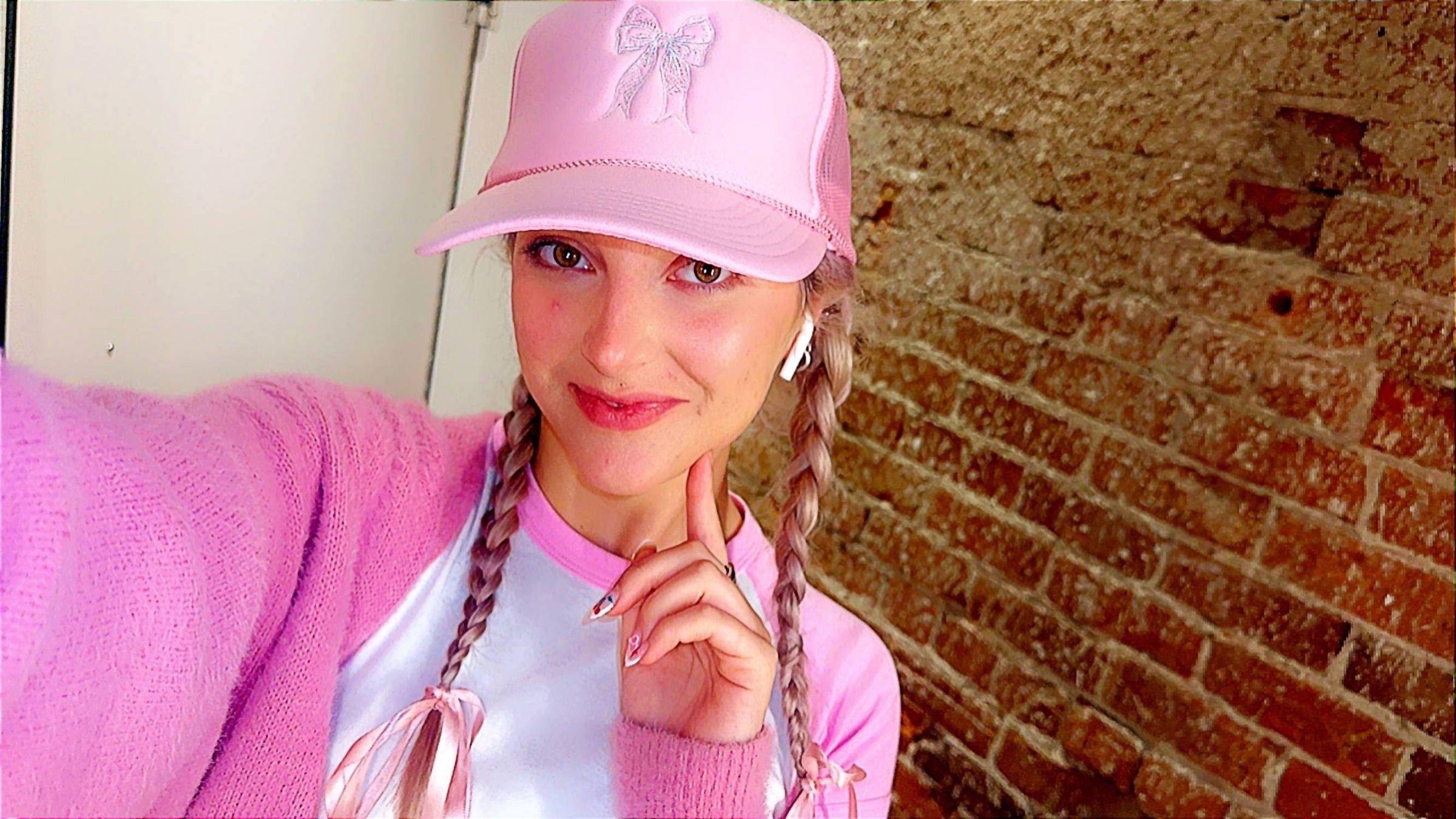 Shopsol - Bow Trucker Hat