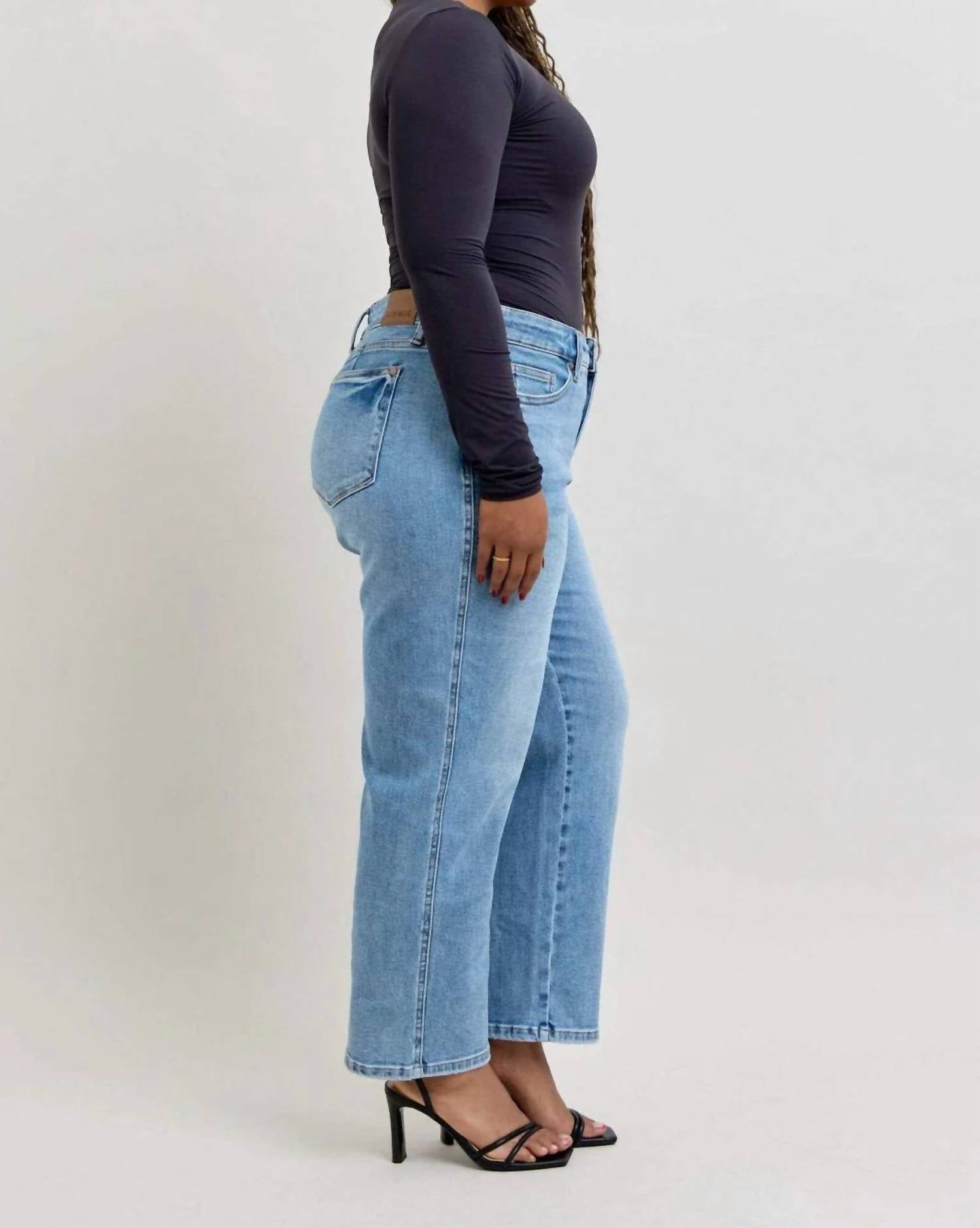 Judy Blue - Tummy Control Vintage Wash Straight Leg Jeans - Petite