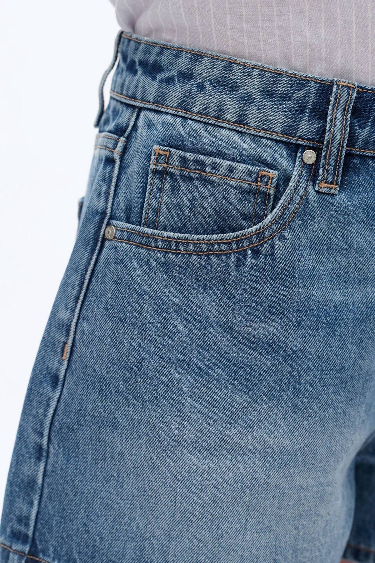 Bayeas - Mid Rise Rigid Denim Shorts