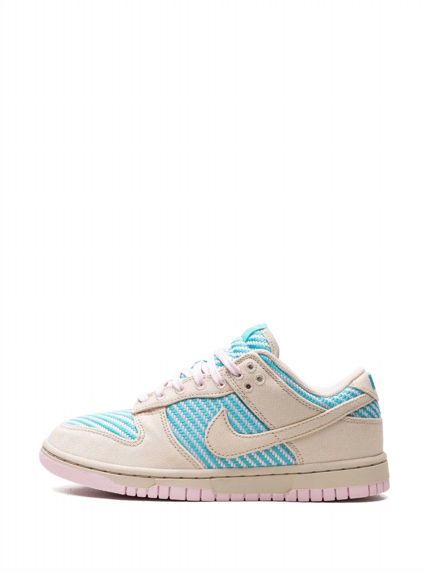 Nike - Women's Dunk Low Sneakers