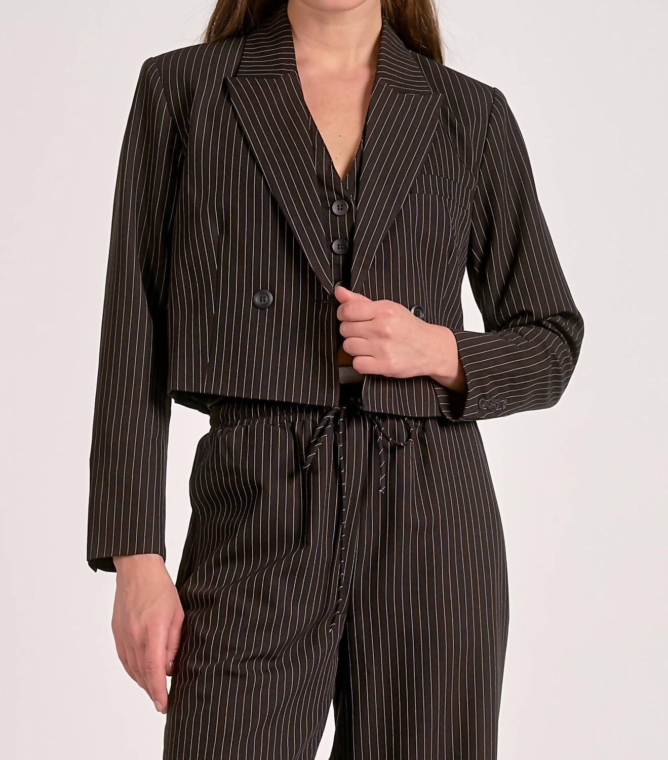 Elan - Women's Cropped Pinstripe Blazer