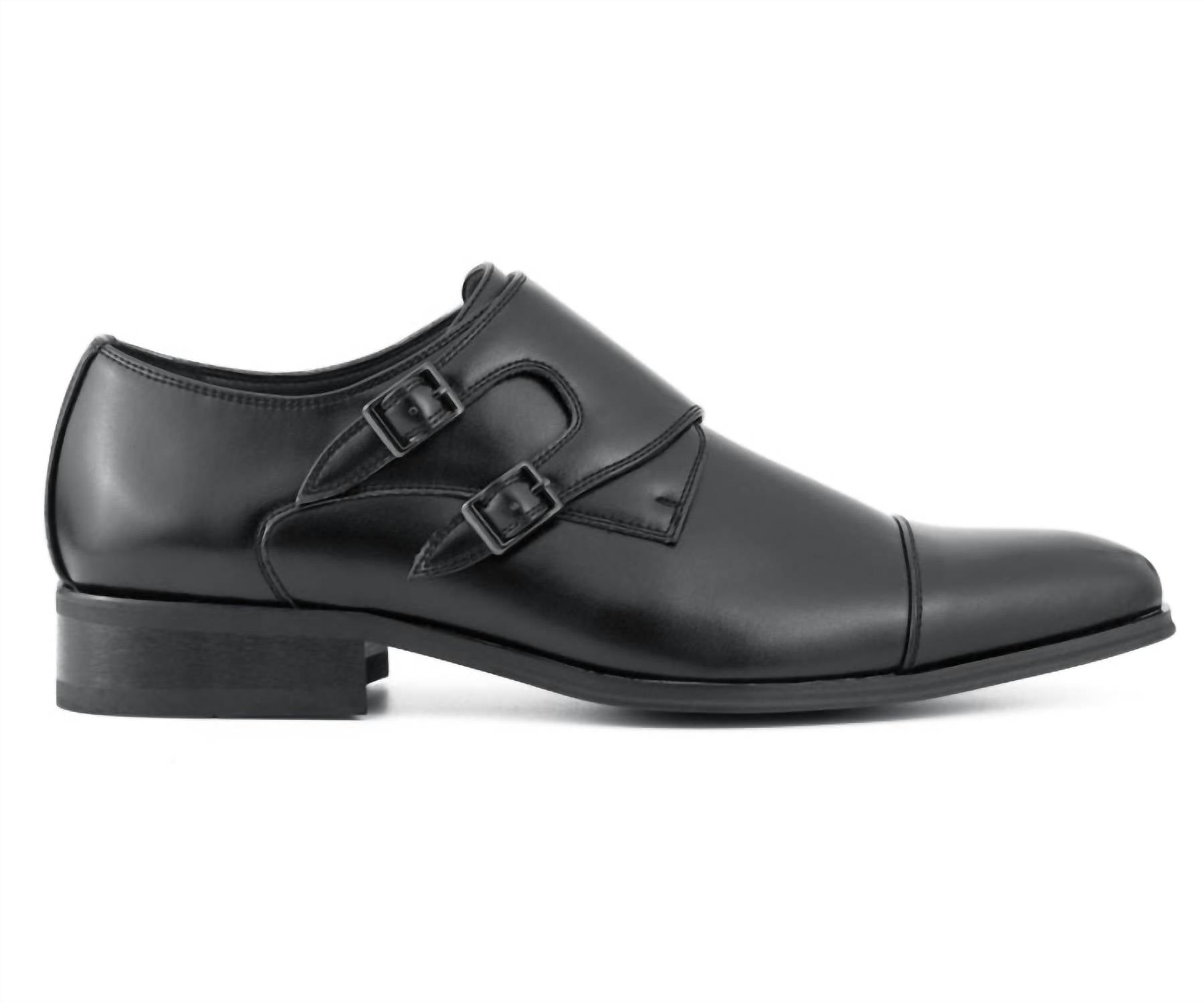 Amali Men's Tucker Oxford Shoes in black - men's shoe - detail view