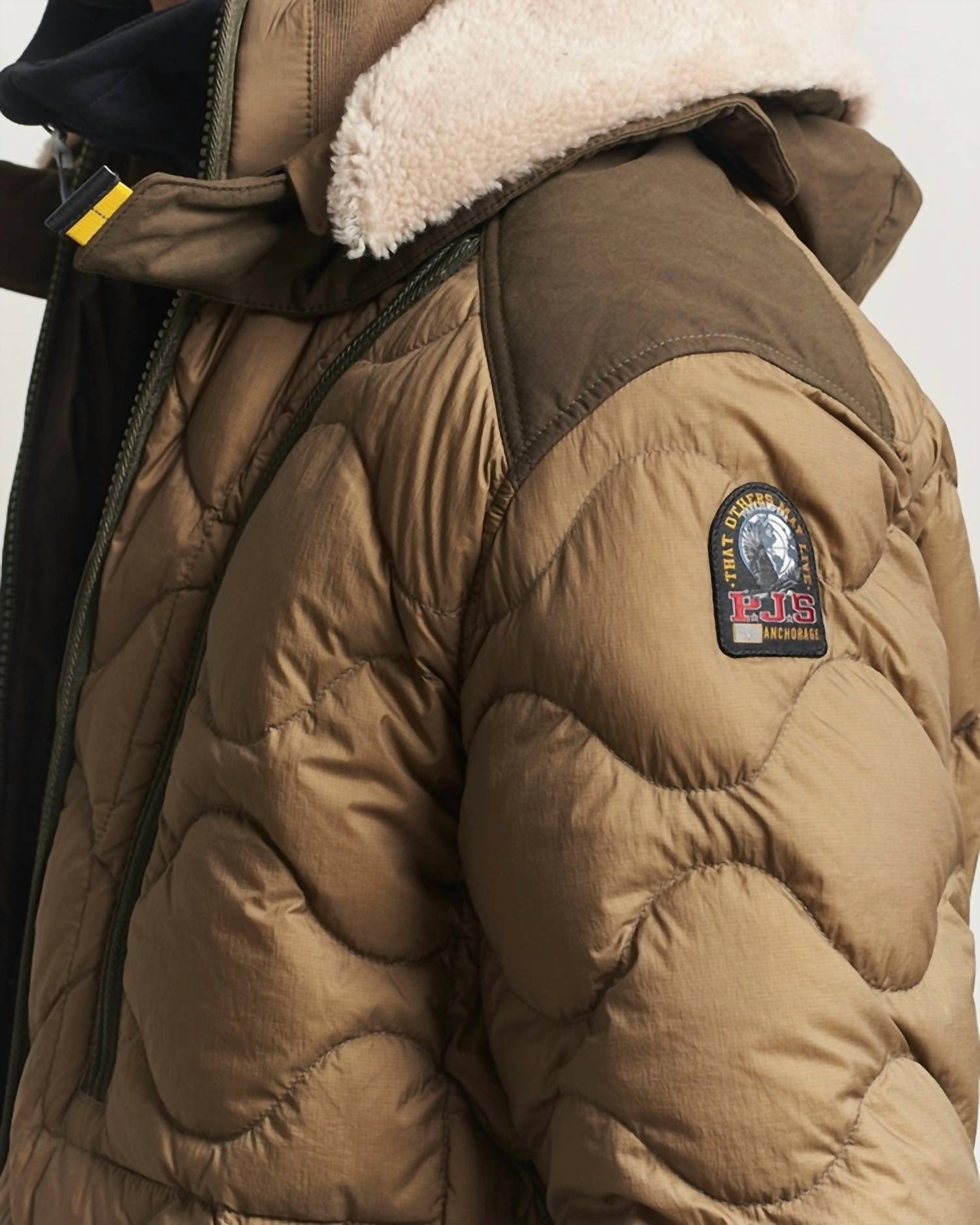 Parajumpers - AKUTAN HOODED DOWN JACKET