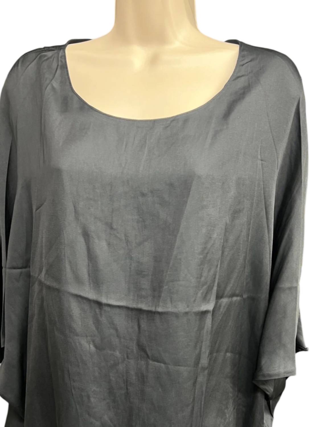 Ee:Some - Women's Satin Elegance Top