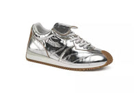 J/Slides - Women Lottie Sneakers