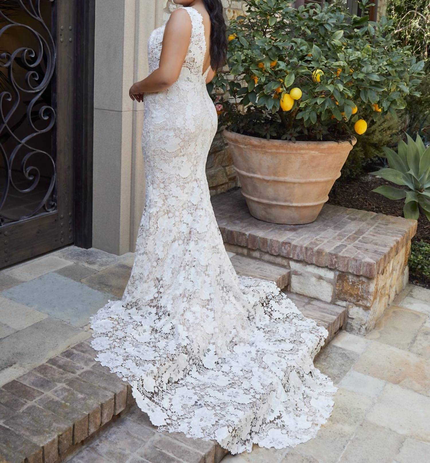 Casablanca - Elisha Lace Wedding Dress