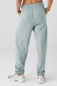Alo Yoga - Accolade Sweatpants