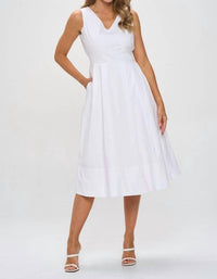 Reneec. - V Neck Midi Dress With Pockets
