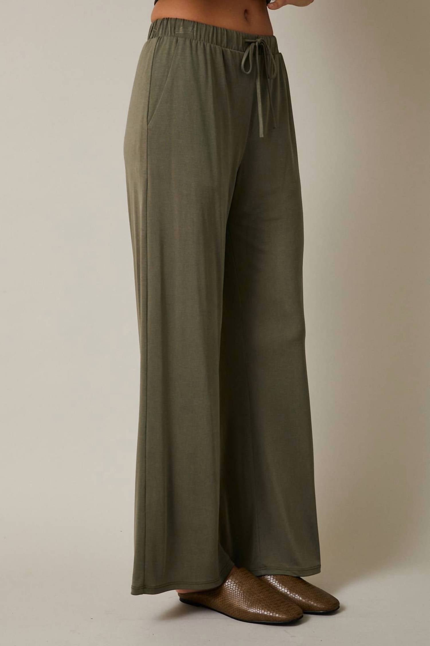 GILLI Elastic Waist Drawstring Wide Leg Pants in olive - women's pants - view 4