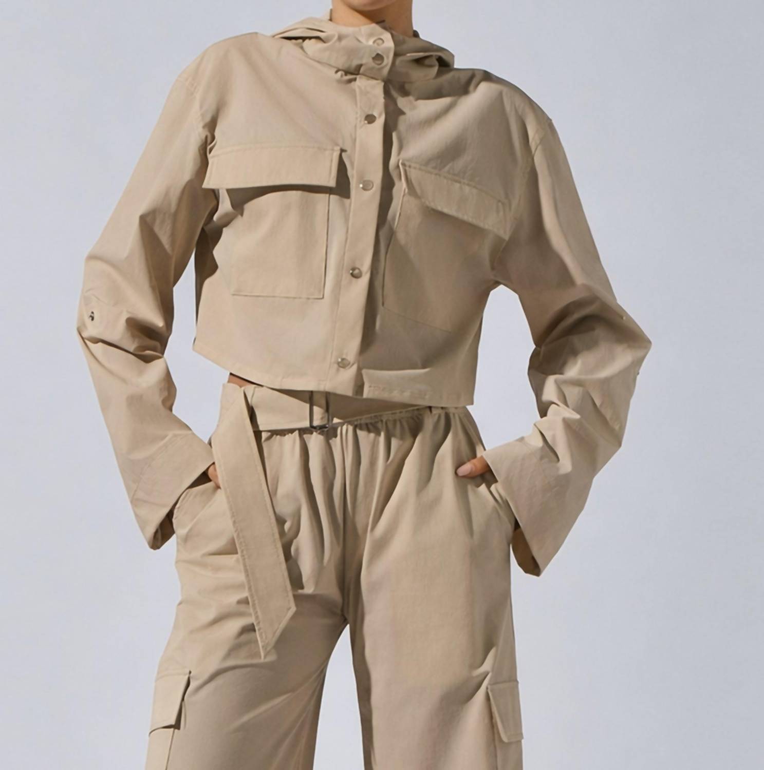 Heroine Sport - Ava Cropped Lightweight Performance Jacket