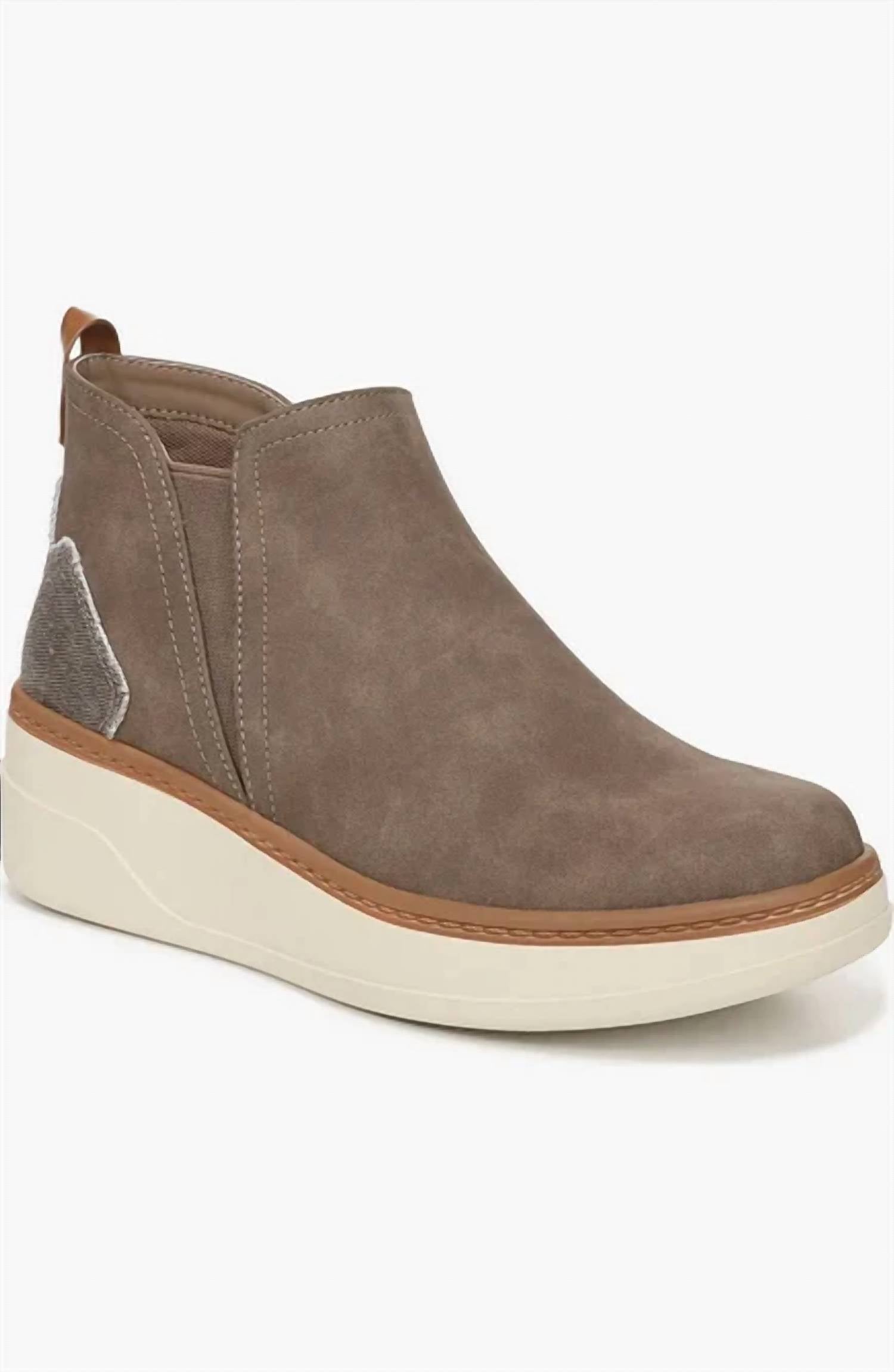 Blowfish - Women's Charming Chelsea Short Boots