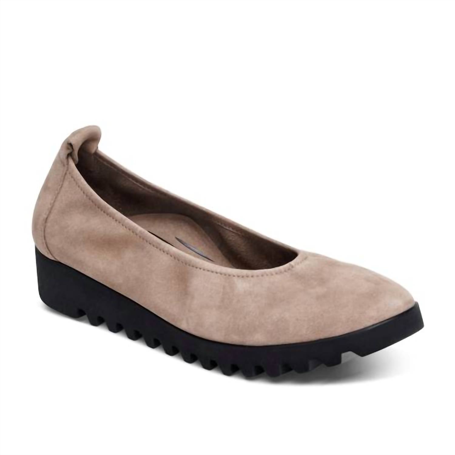 Aetrex - Women's Brianna Slip On Shoes