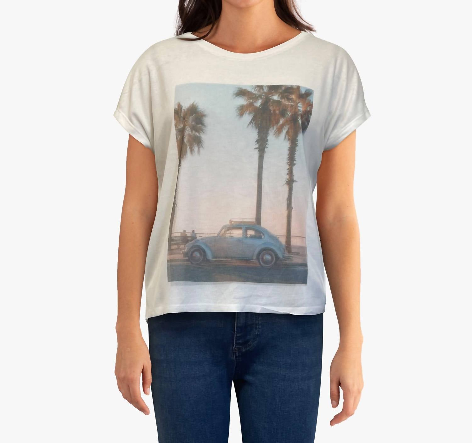 Dantelle Apparel - Coastal Cruiser Graphic Tee