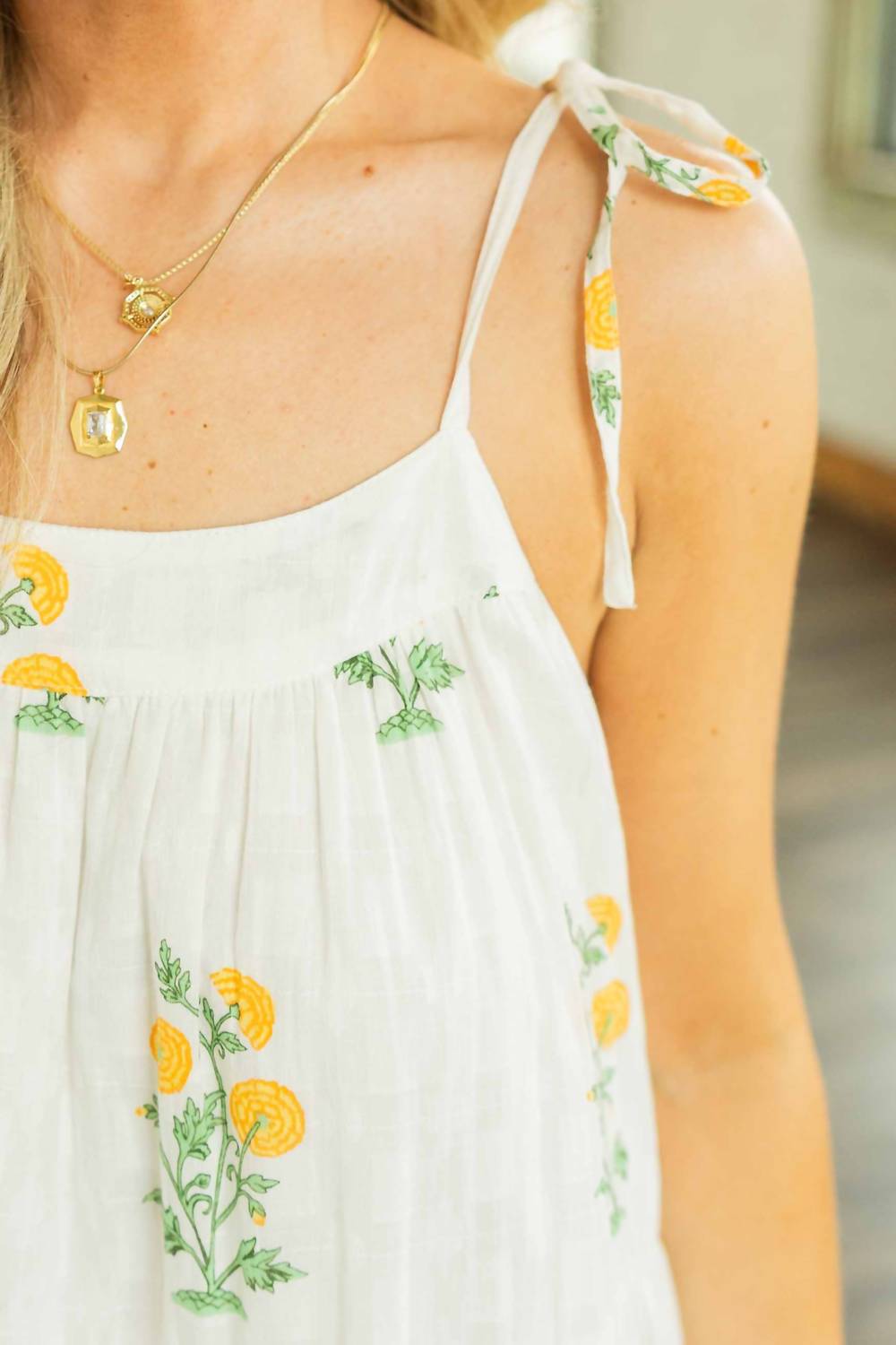 En Creme - Just Dandy Floral Bow Tie Straps Maxi Dress