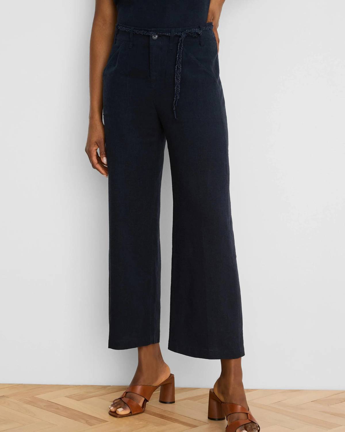 Nic + Zoe - Eliot Wide Leg Rumba Linen Belted Crop Pants