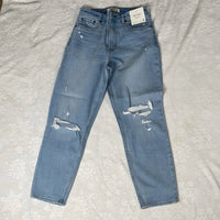 Abercrombie & Fitch - Curve Love High Rise Mom Jean
