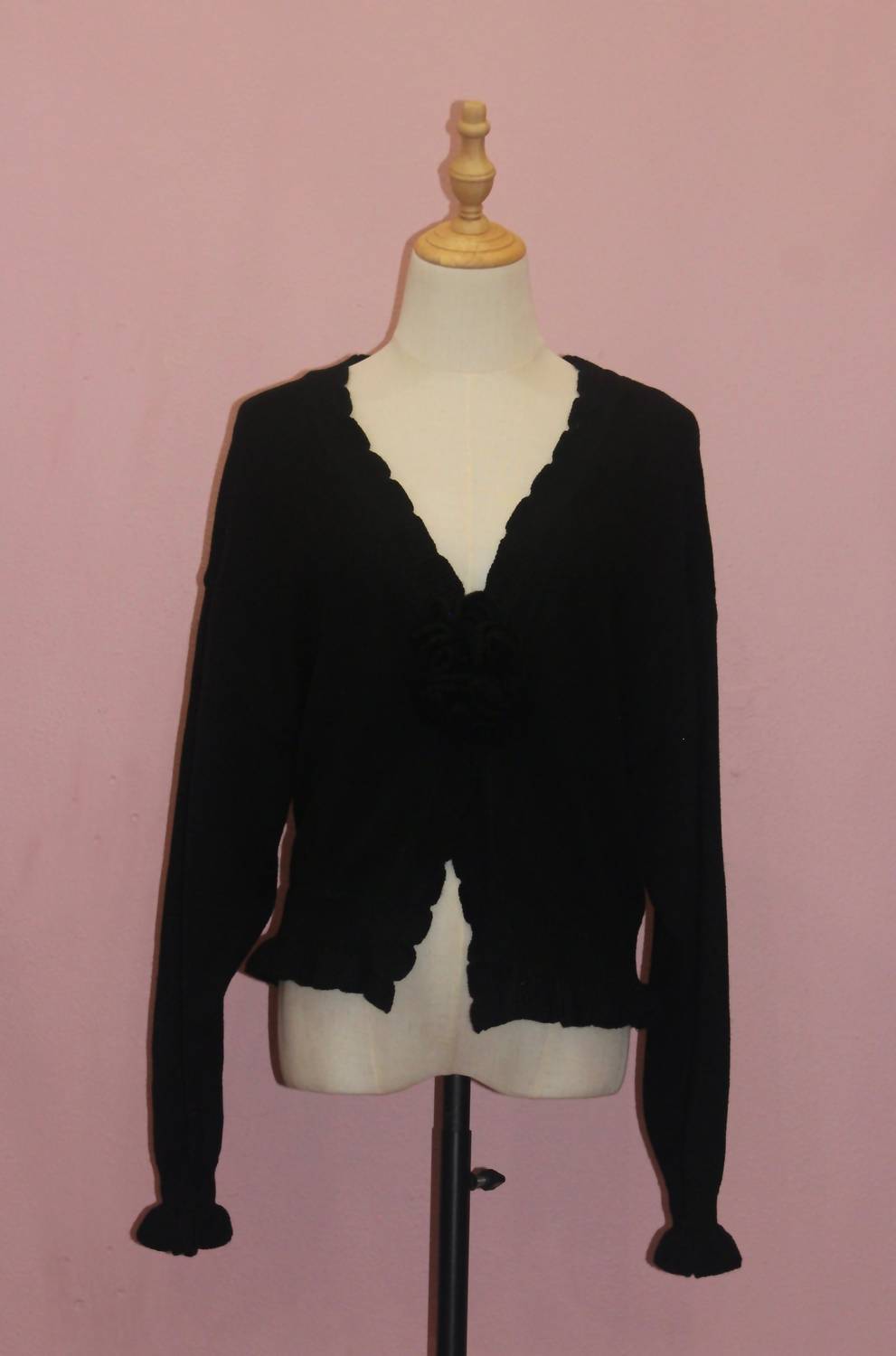 Aaron & Amber - Flower Ruffle Cardigan