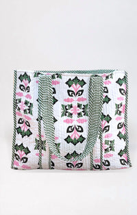 BEYOND by Vera Women's Voyager Tote Bag in papillon moss - women's bag - alternate view