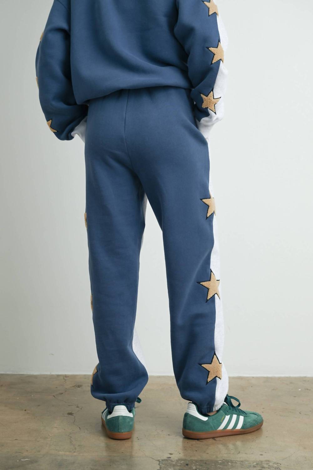 Buttermelon - Color Block Sweatpants With Star Detail