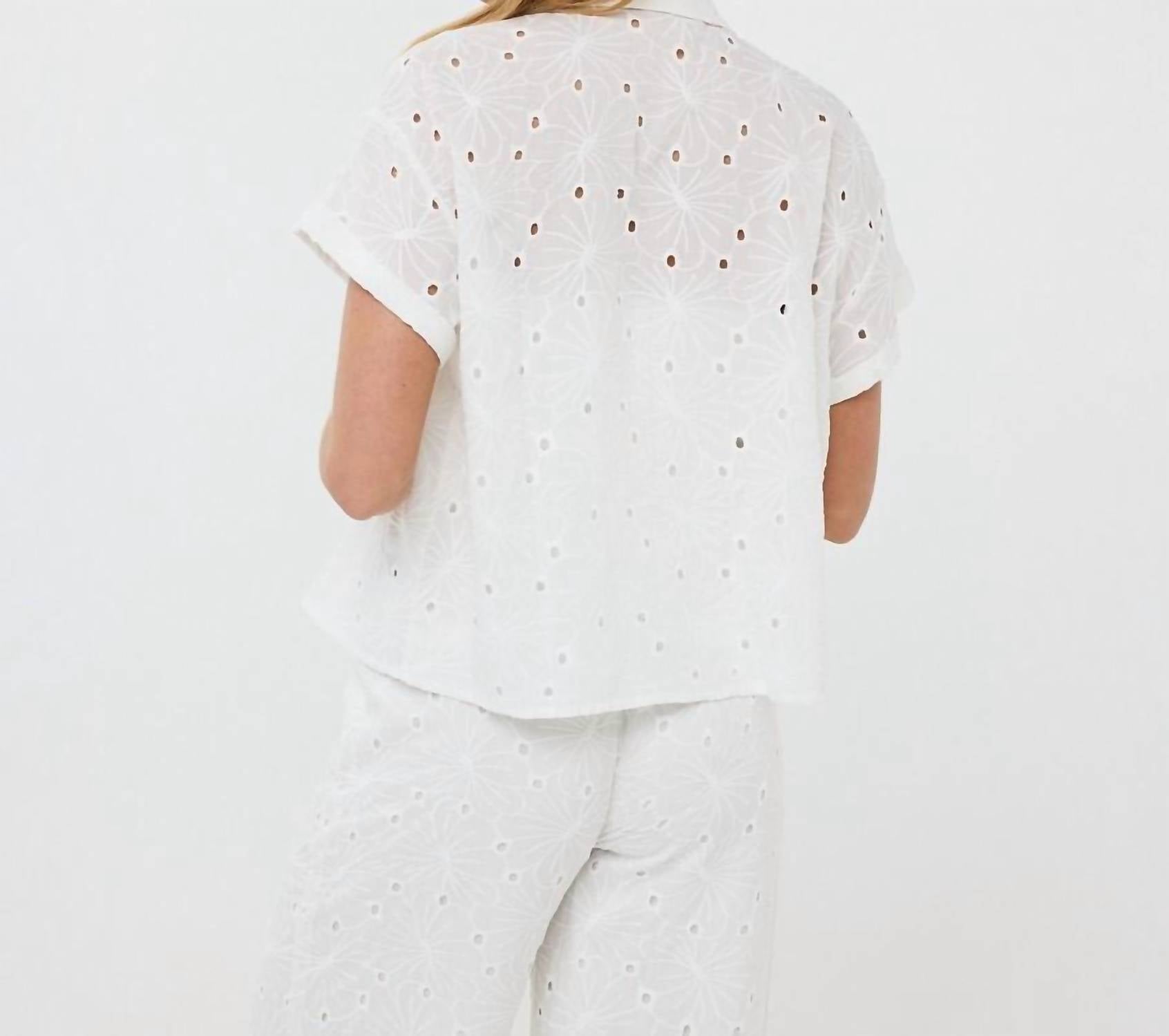 Esqualo - Flower Embroidery Blouse