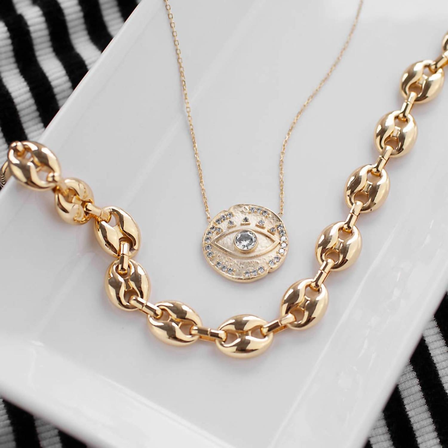 Marlyn Schiff - Women's Puffed Anchor Link Necklace