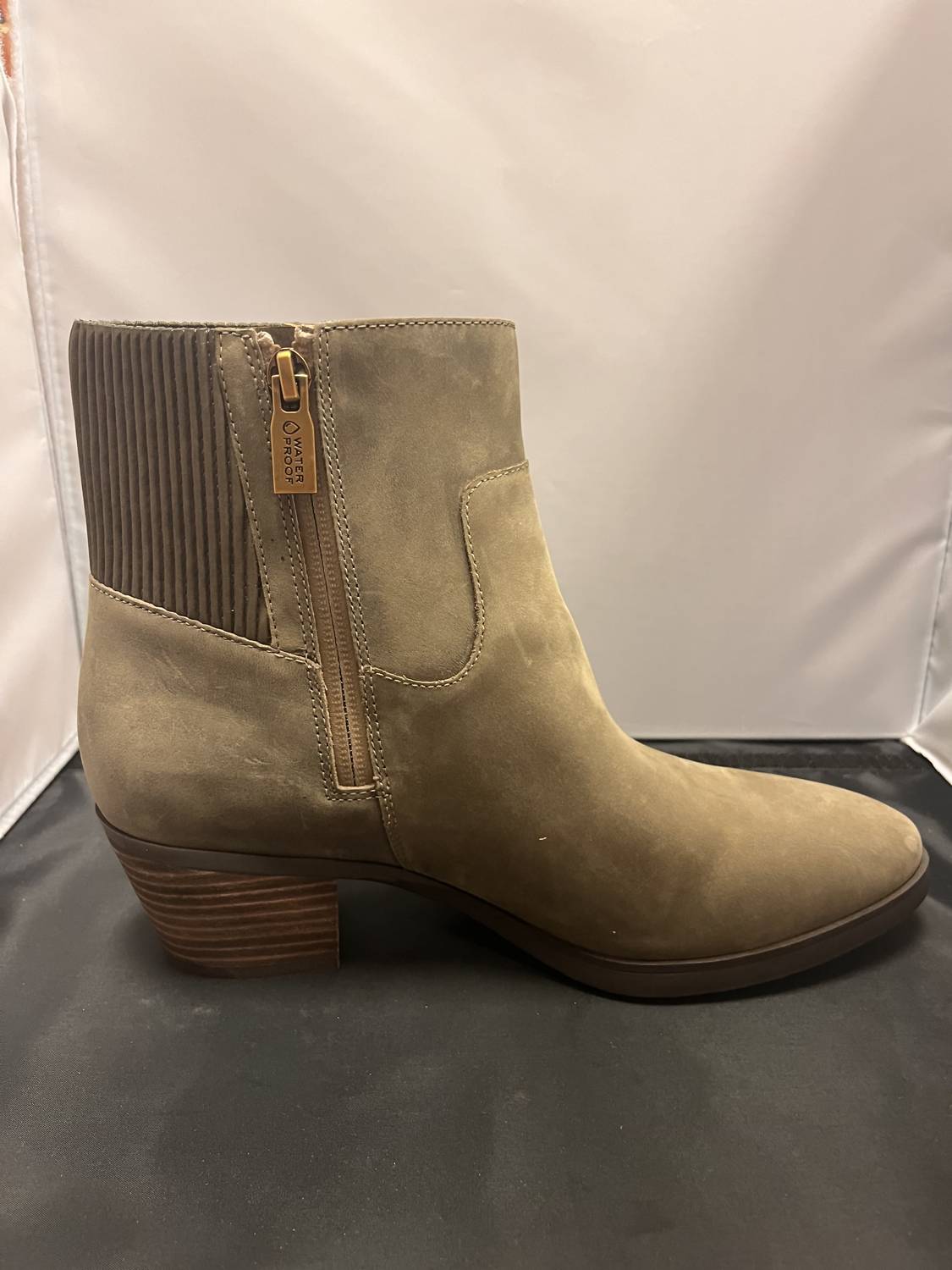 VIONIC Women's Shantelle Boot in wheat - women's shoe - detail view