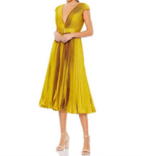 Mac Duggal - Pleated Cap Sleeve Belted A-line Dress