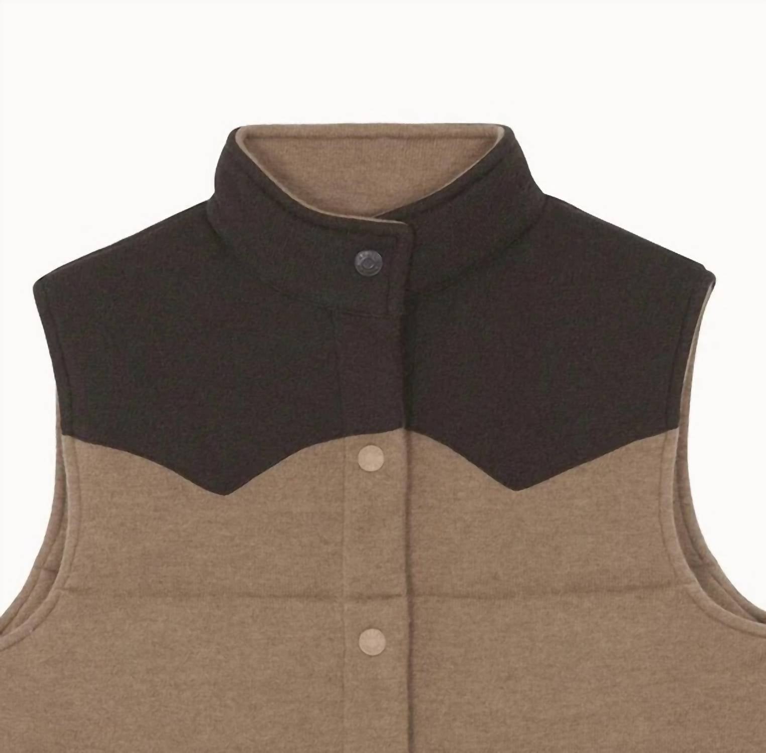 Kujten Women's Mulligan Jacket in camelo brown - women's jacket - detail view