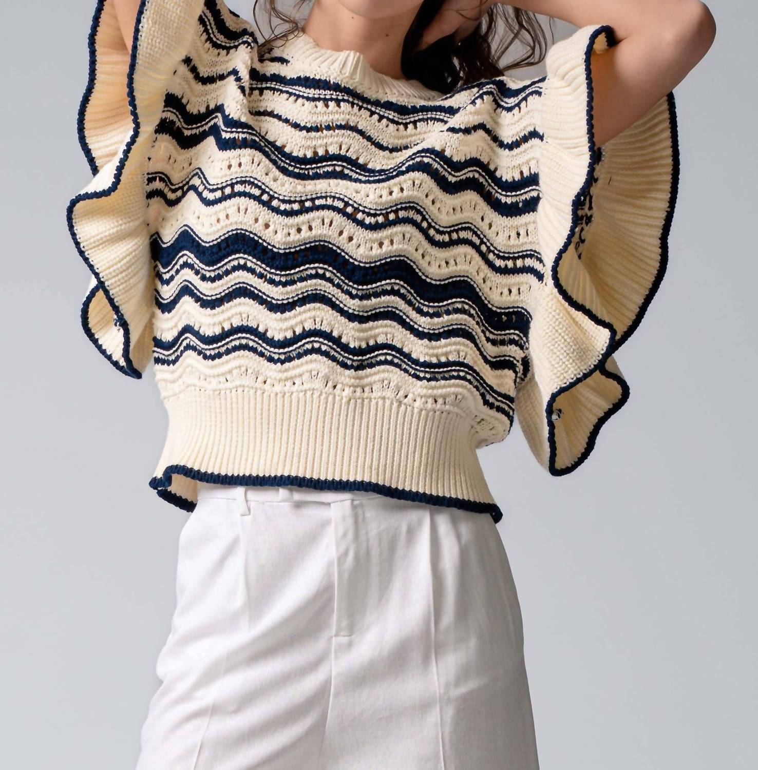 Urban Daizy - Ruffle Sleeve Wave Knit Sweater