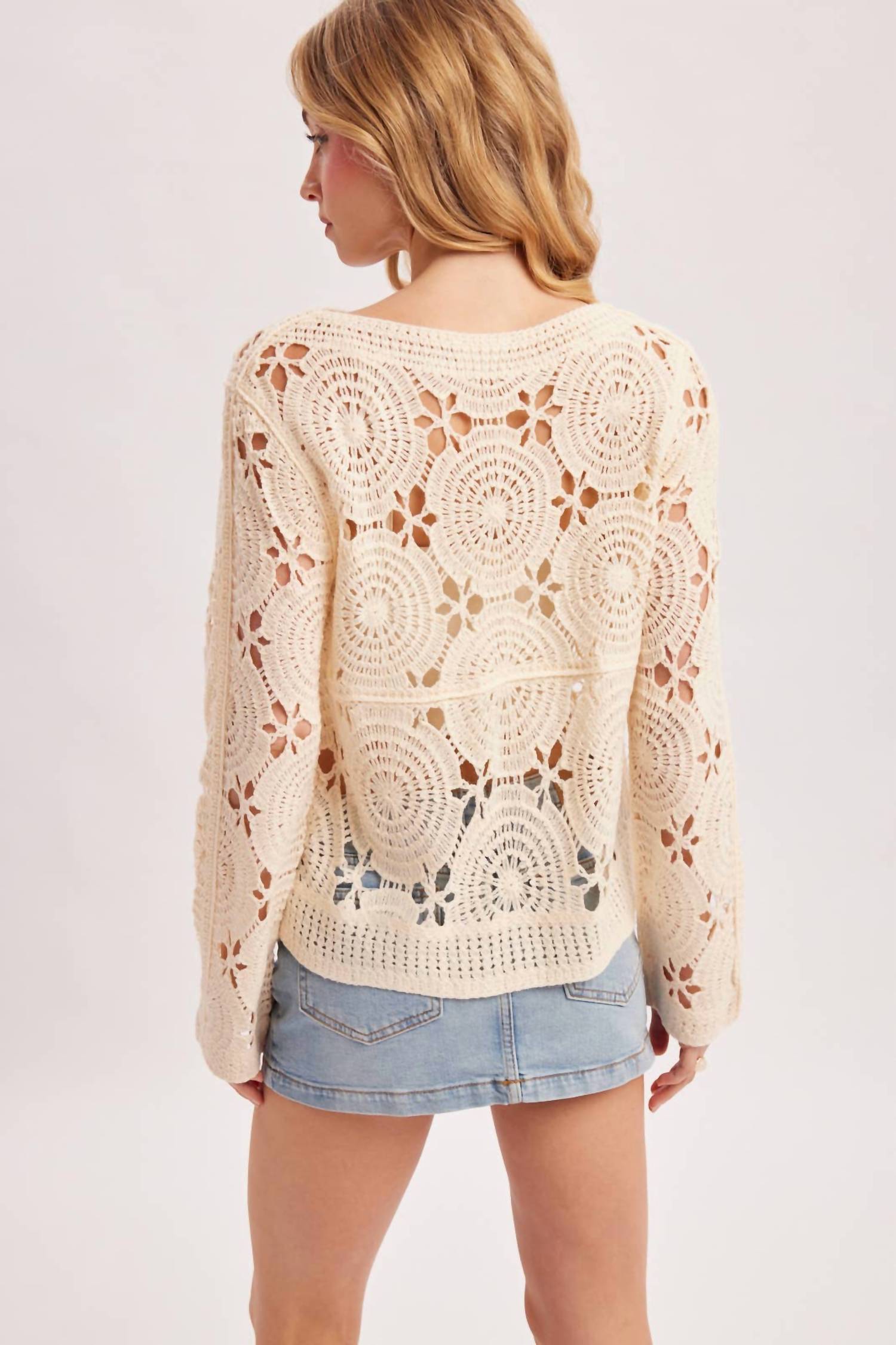 Bluivy - Floral Crochet Long Sleeved Blouse