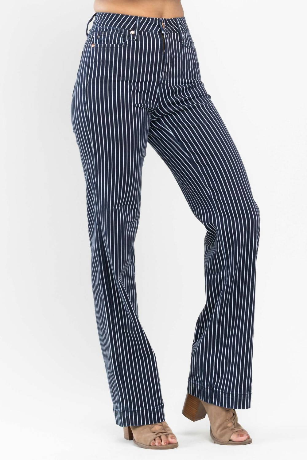 Judy Blue Vetti High Rise Jeans in blue - women's jeans - detail view