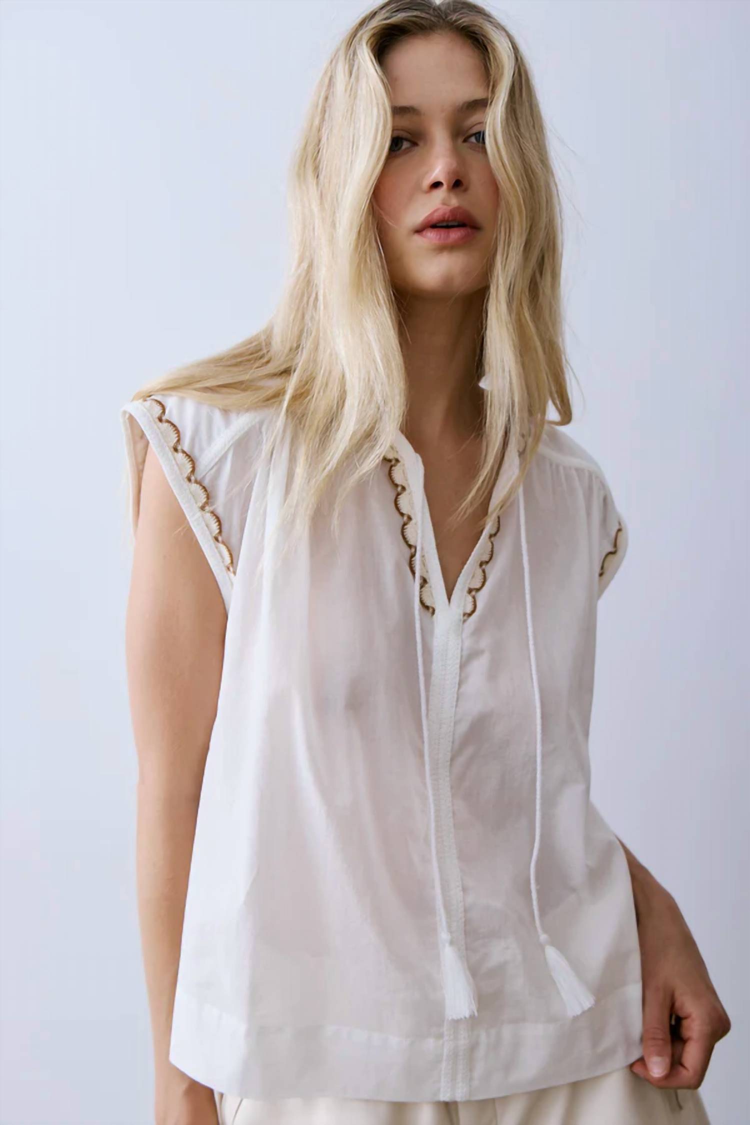 Melissa Nepton - Pom Extended Cap Sleeves With Scallop Trim Blouse
