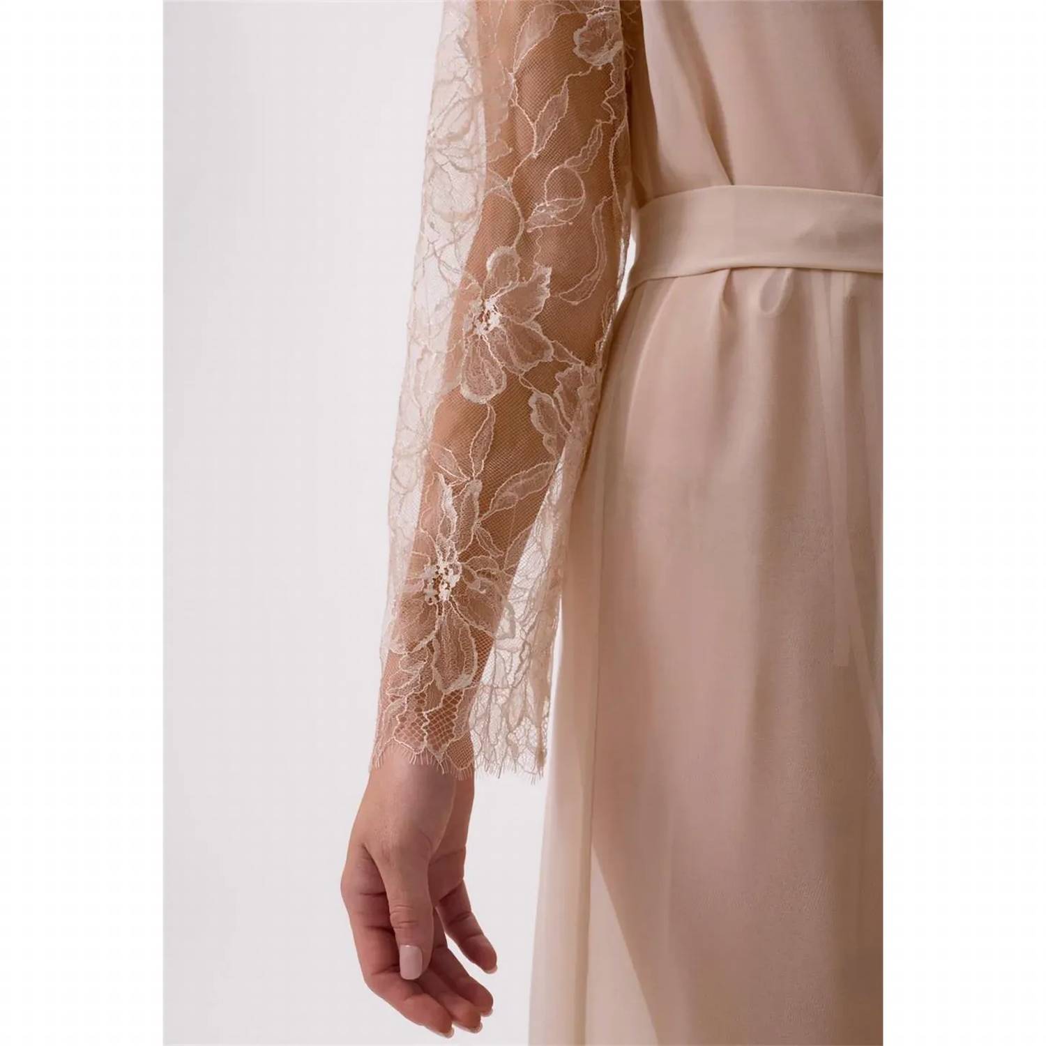 Rya Collection - Sincerity Chantilly Lace Sleeves Robe