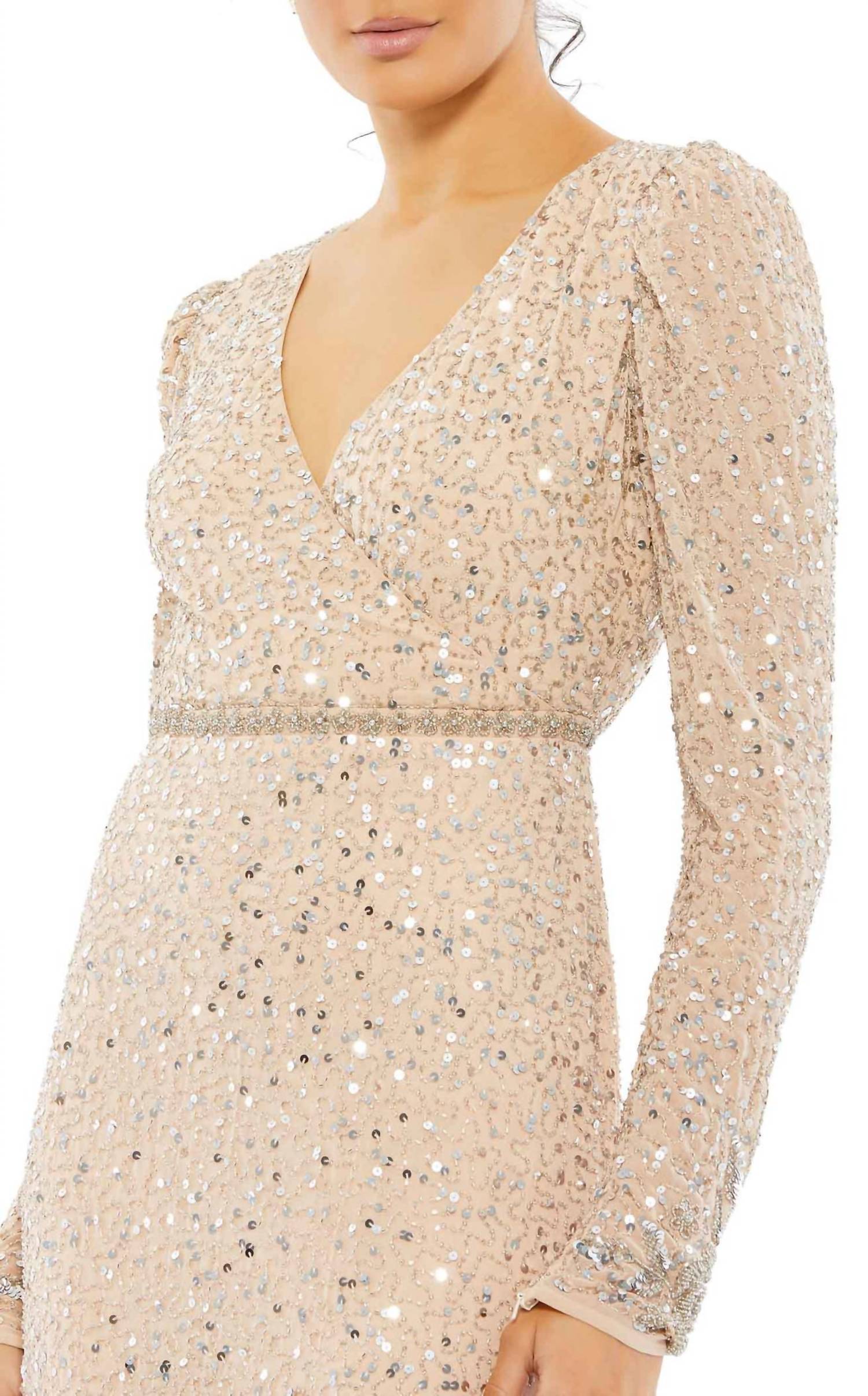 Mac Duggal - Sequined Floral Embellished Long Sleeve Gown
