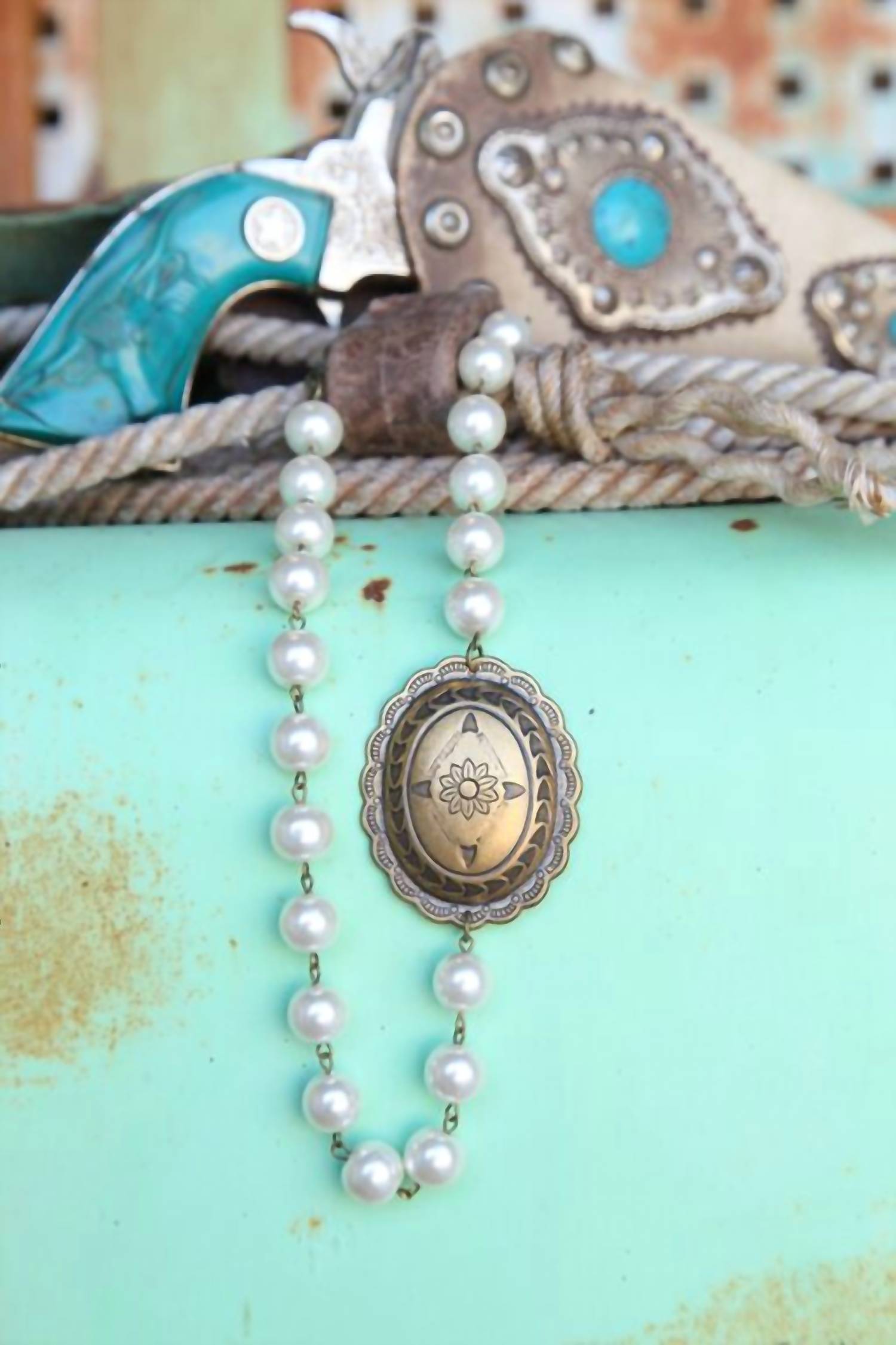 Pink Panache - Women's Pearl Linked Necklace