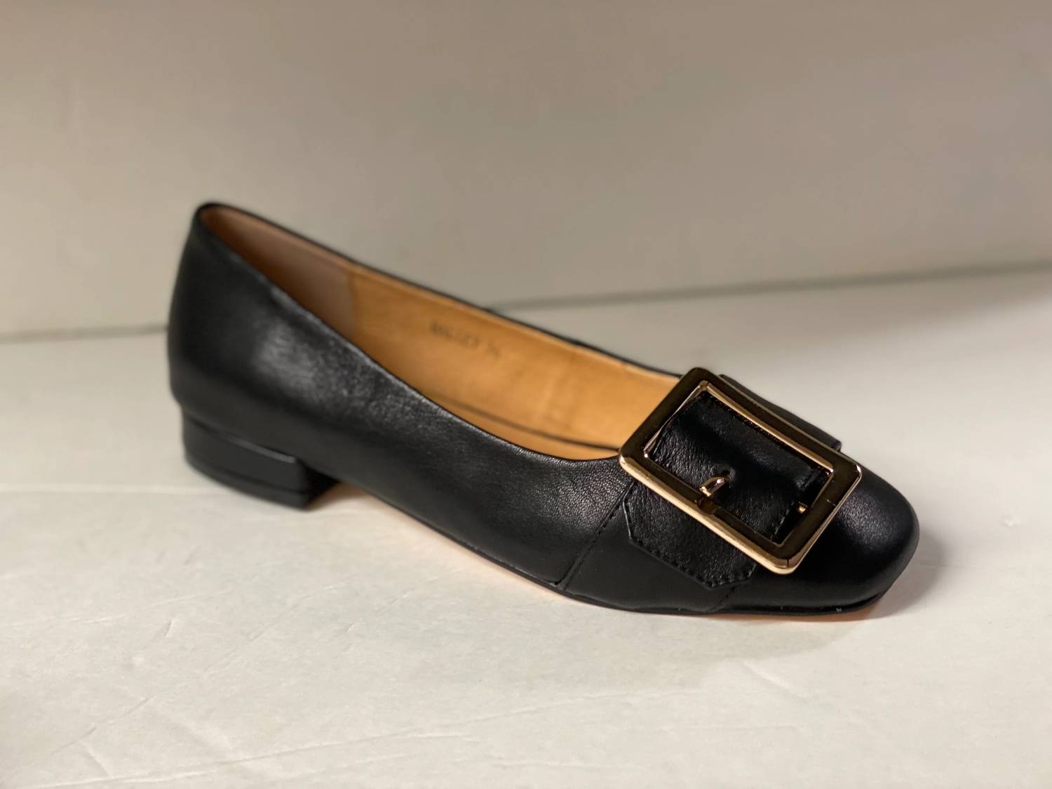 Ralph Miguel - Women's Balley Large Buckle Shoes