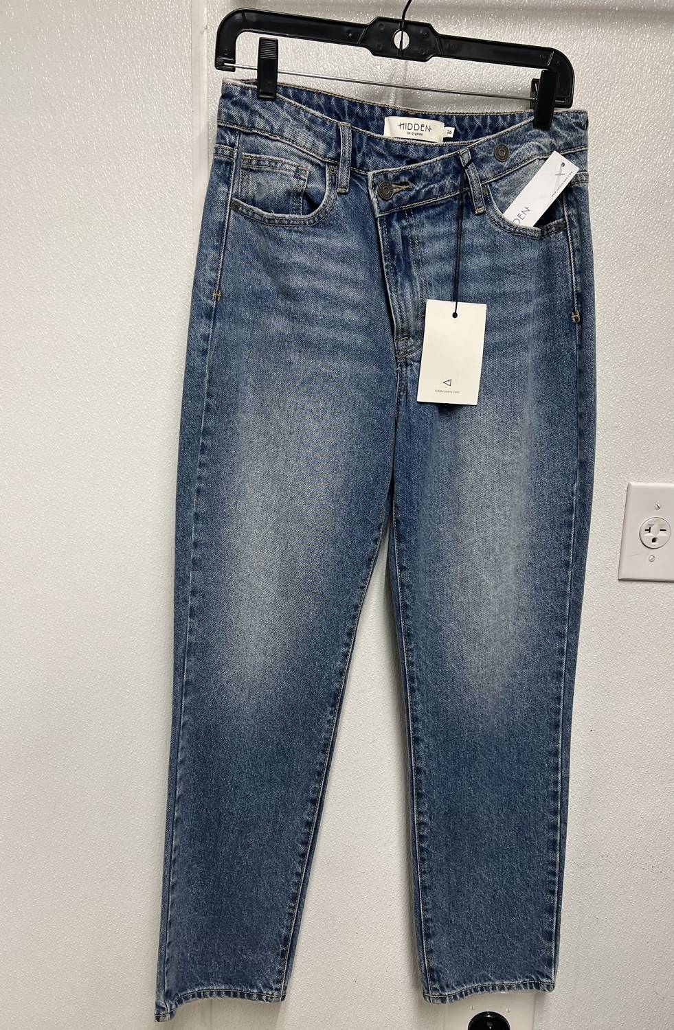 Hidden - Women's Crossover Waist Jean