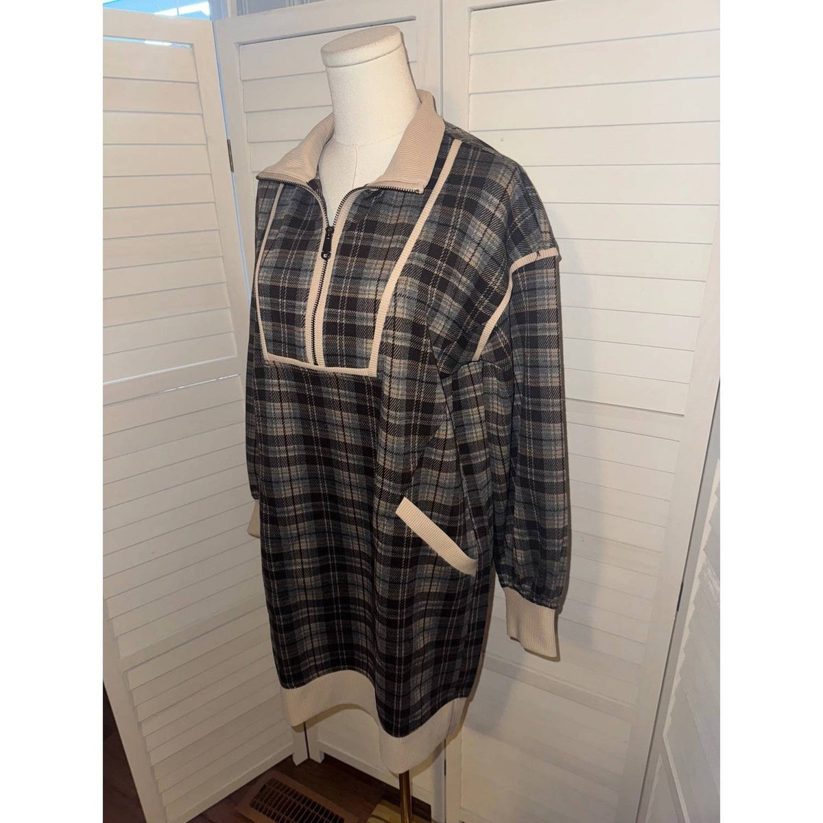 Entro - Plaid Sweater Dress