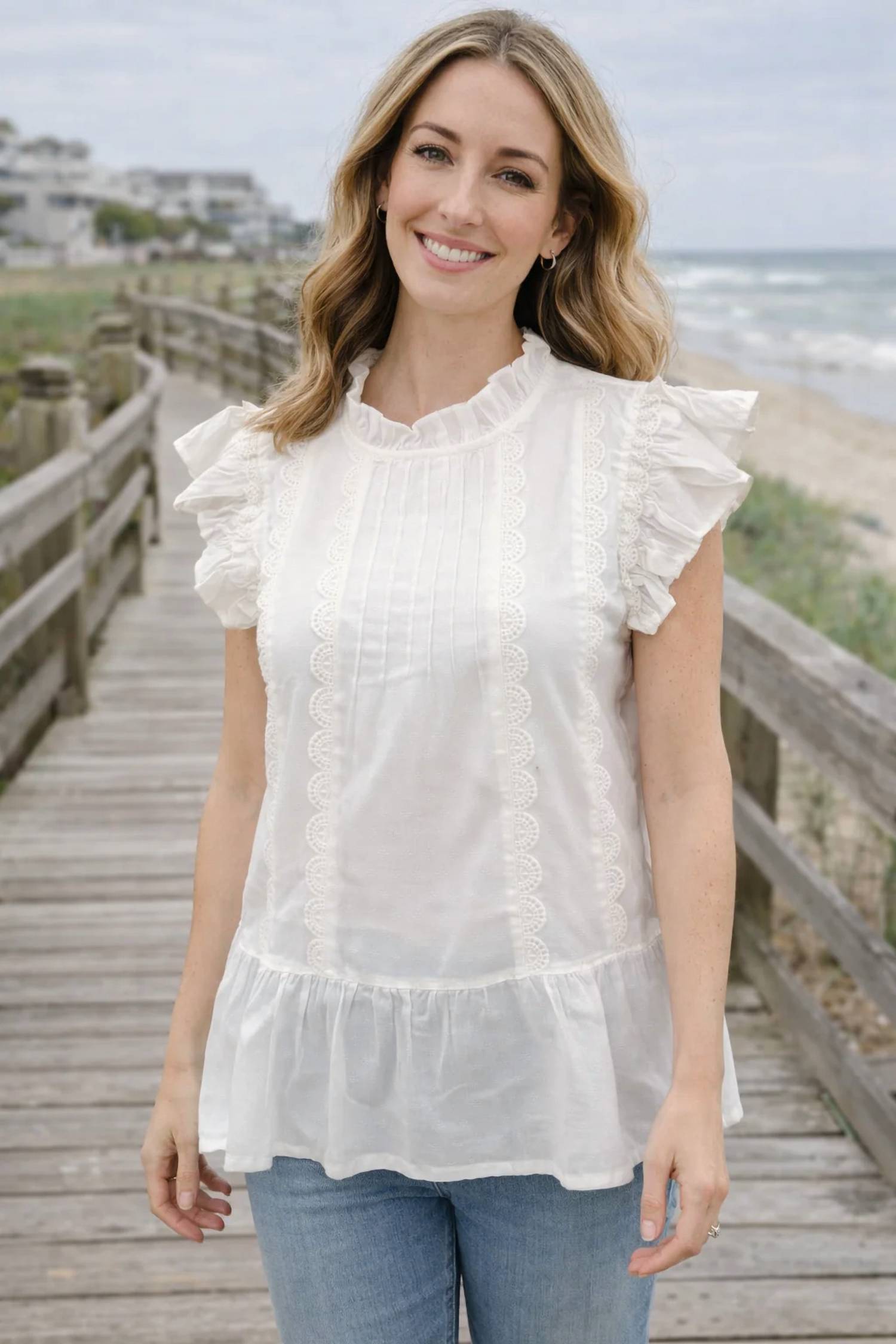 Voy - Crew Neck Ruffle Sleeve Top