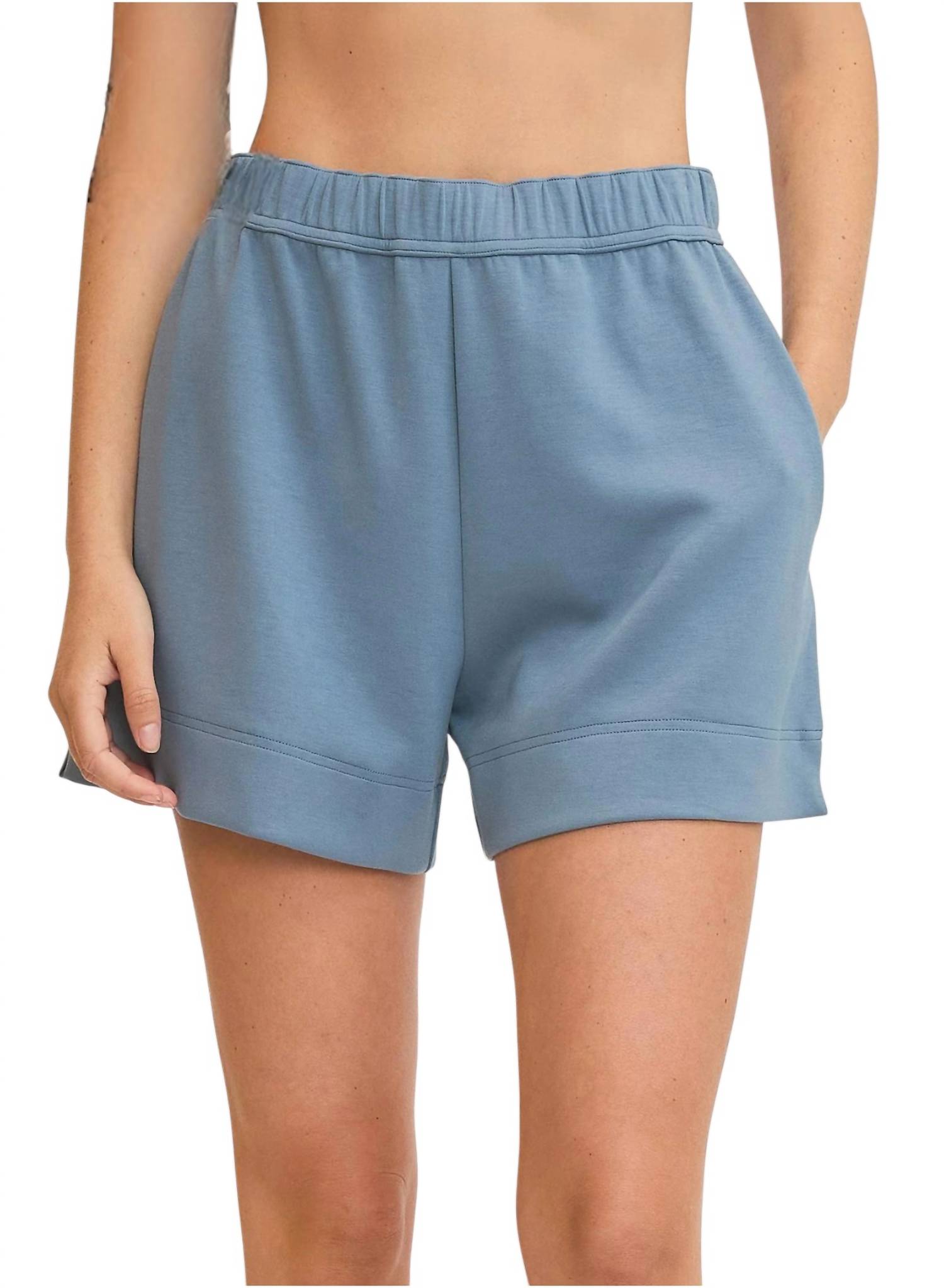Umgee - Luxeknit Mid Rise Pull On Shorts