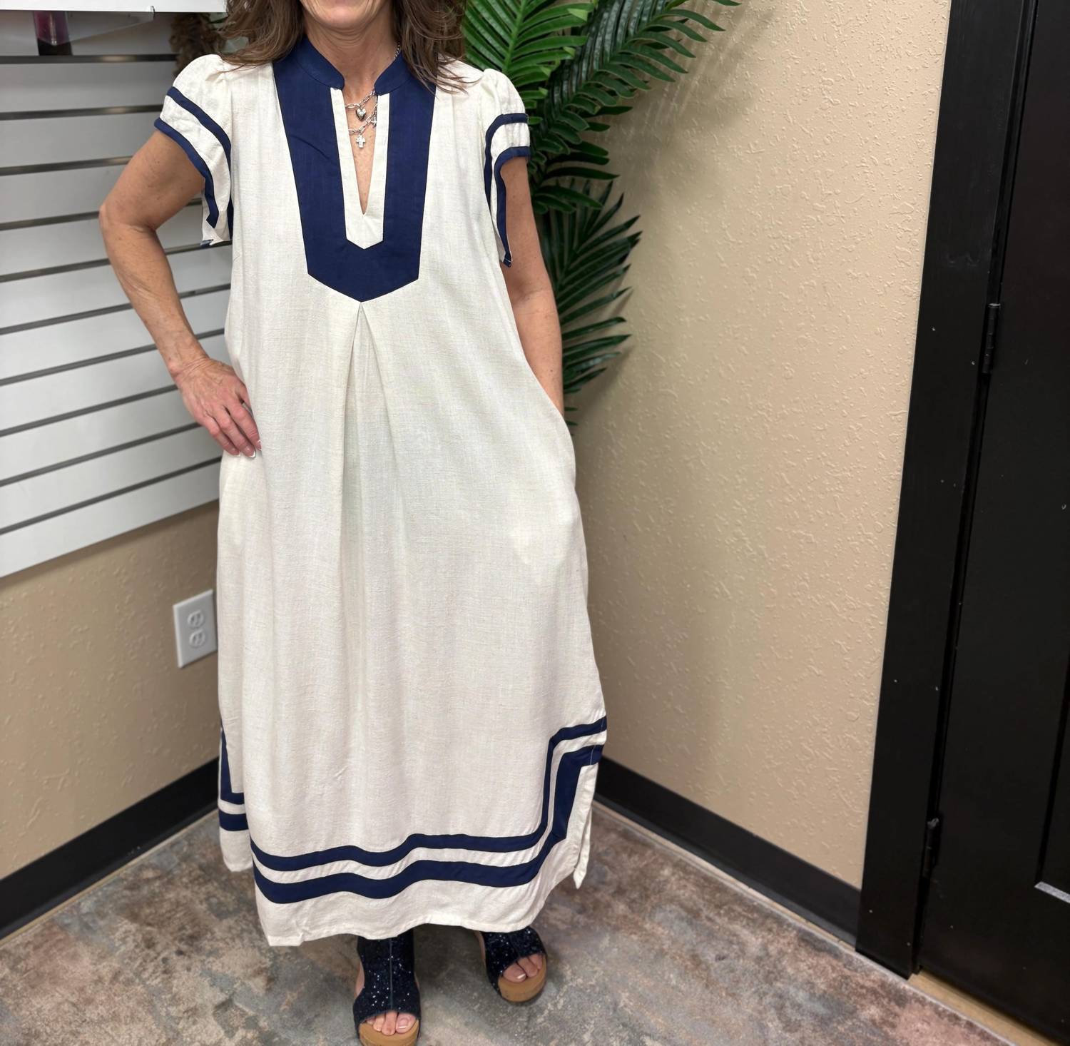 Umgee - Linen Cotton Contrast Neckline Midi Dress