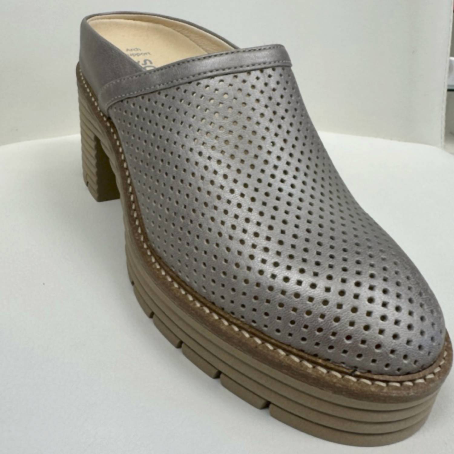 Softwaves - Women's Mansi Heeled Mule Clogs