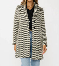 Lovestitch - Notched Lapel Long Sleeve Coat