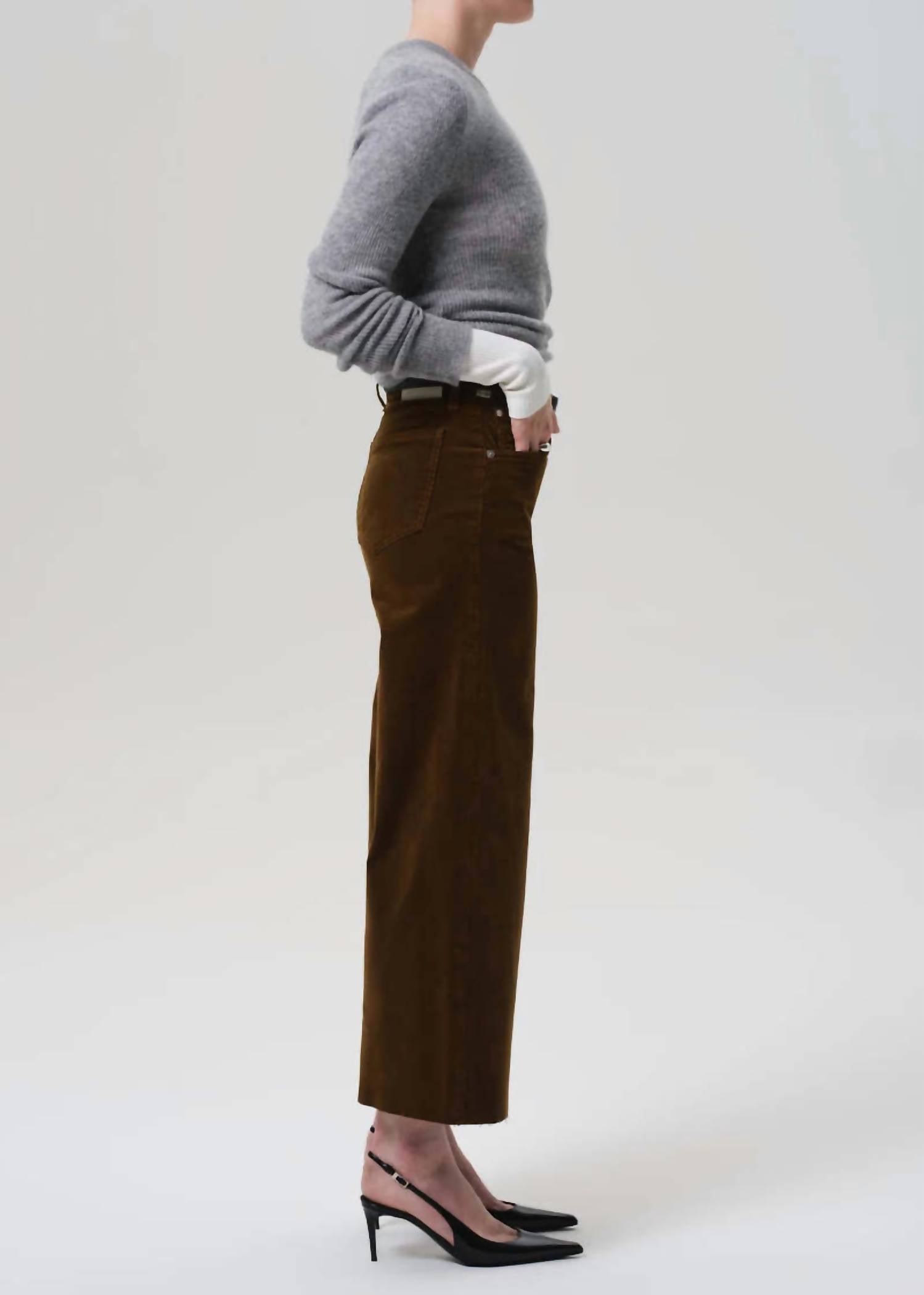 Citizens of Humanity Women's Lyra Wide Leg Crop Pant in manuka - women's pants - detail view