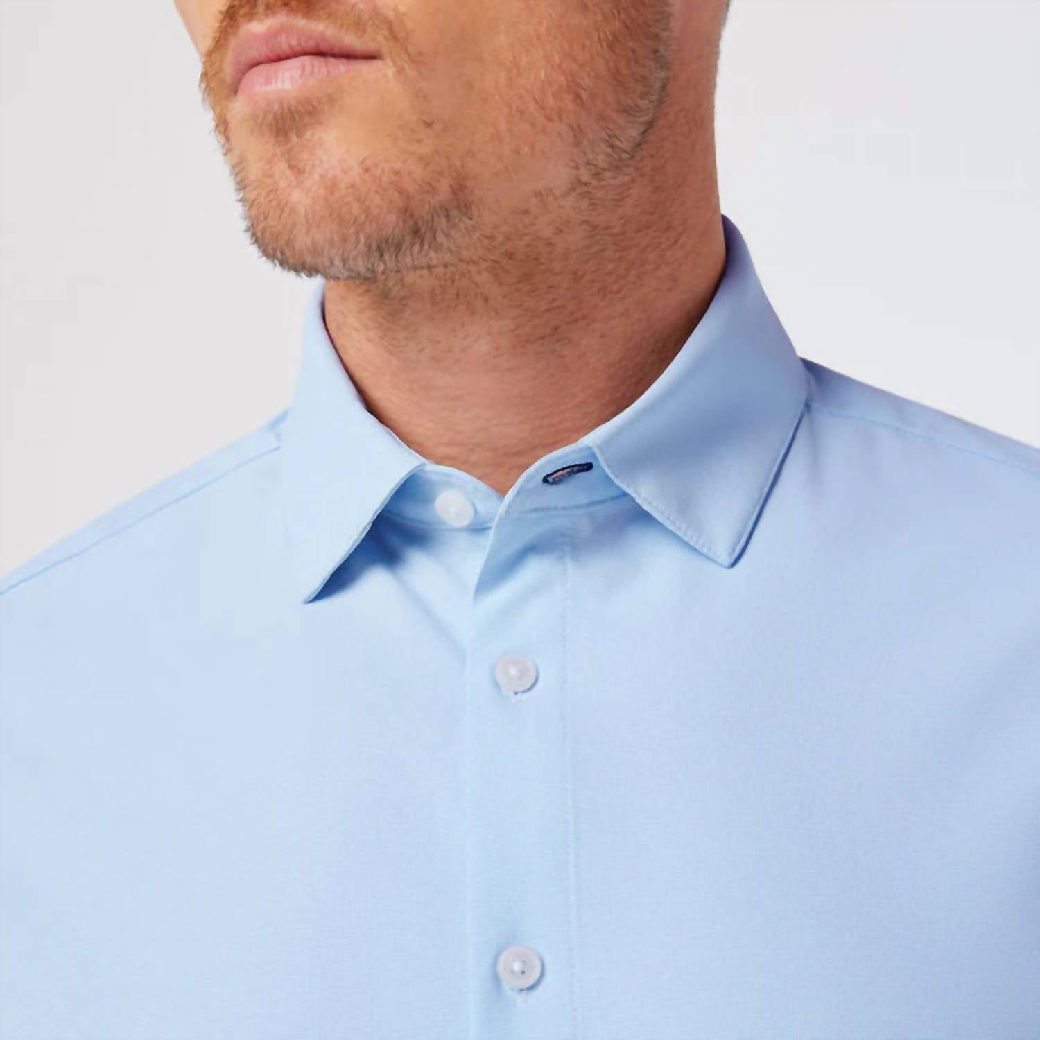 Mizzen + Main Leeward Trim Fit Long Sleeve Dress Shirt in light blue straton check - men's shirt - detail view