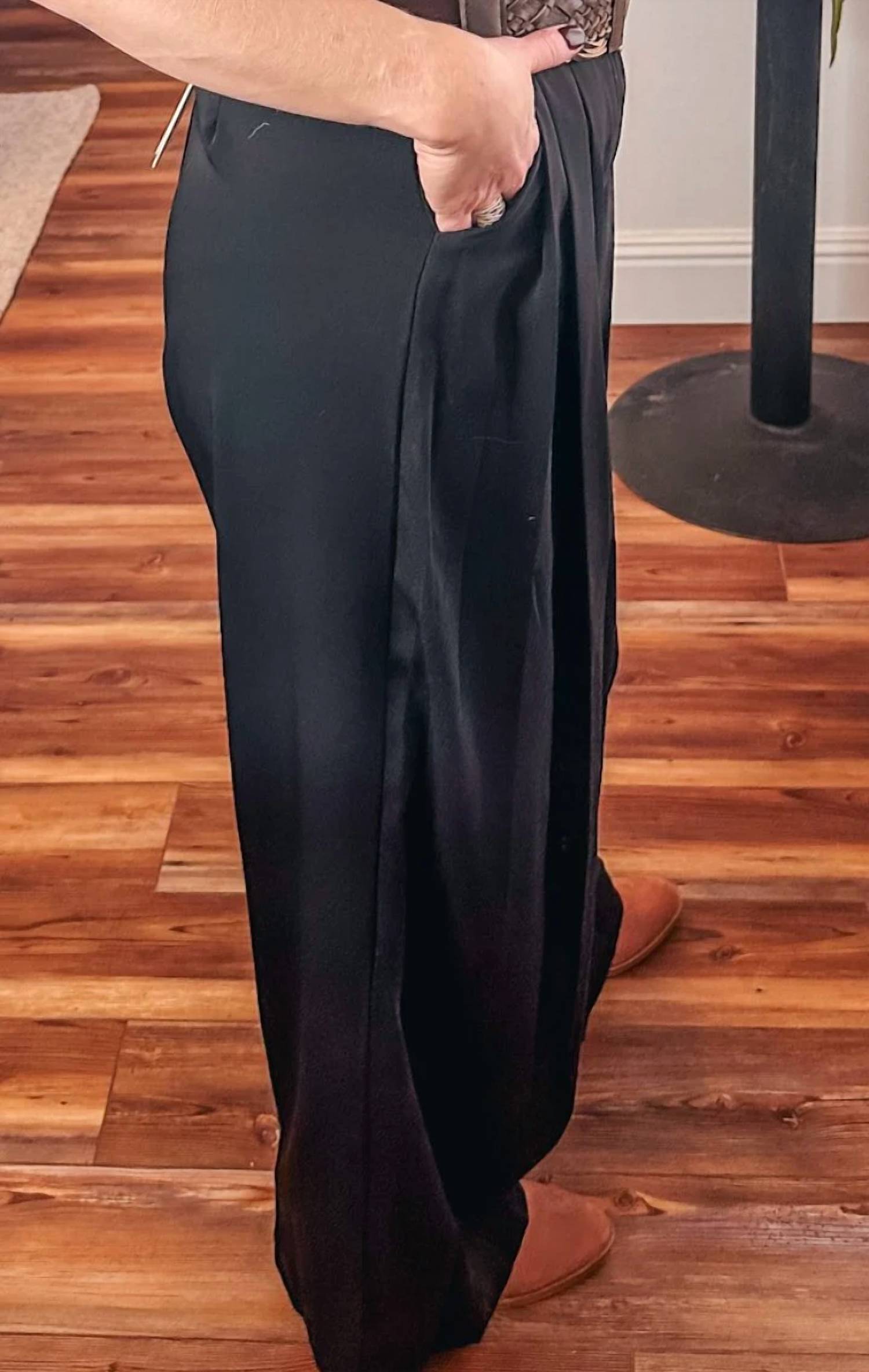 Trendy New Look - Wide Leg Pleated Pants